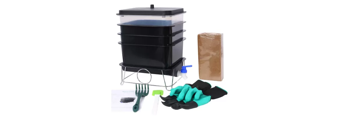Worm Farm Composting Bin: Efficient 4-Tray Solution for Recycling Food Waste at Home Worm Farm Composting Bin: Efficient 4-Tray Solution for Recycling Food Waste at Home