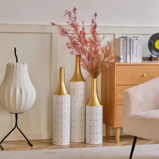 Floor Metal Vases Decorated White Metal vases Set of 3 gorgeous home decoration large glazed metal vases 24in/28.7in/33.5in height Floor Metal Vases Decorated White Metal vases Set of 3 gorgeous home decoration large glazed metal vases 24in/28.7in/33.5in height